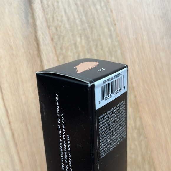 FENTY BEAUTY | PRO FILT’R FOUNDATION | 270 - Picture 3 of 3